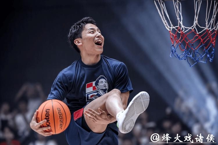 河村勇辉10分7助闪耀全场 不看人传球技惊四座